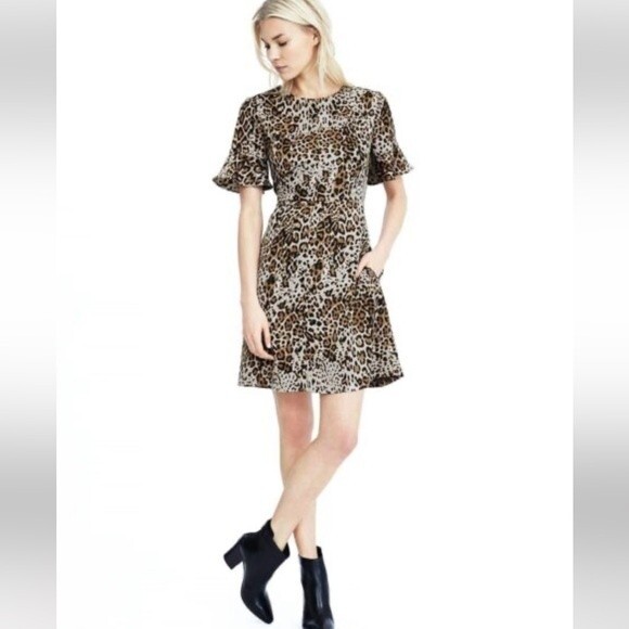NWT Banana Republic Leopard Print Flutter Sleeve Fit & Flare Dress Women's Sz. 4 - Picture 1 of 12
